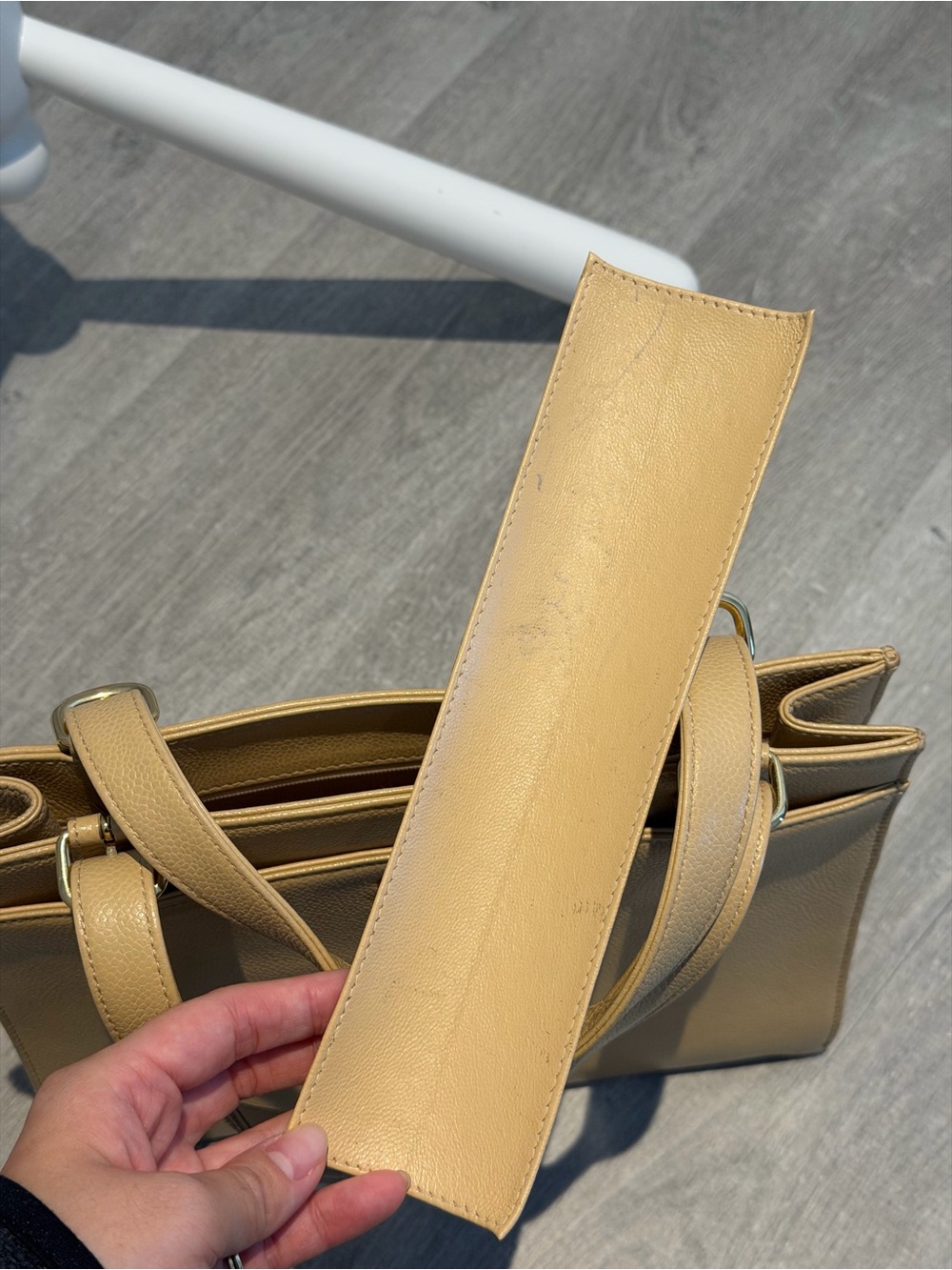Chanel Tote Bag (beige) - Picture 12 of 17